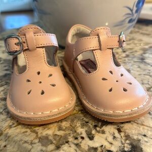 L’Amour Toddler Size 5 Blush T-Strap Shoe